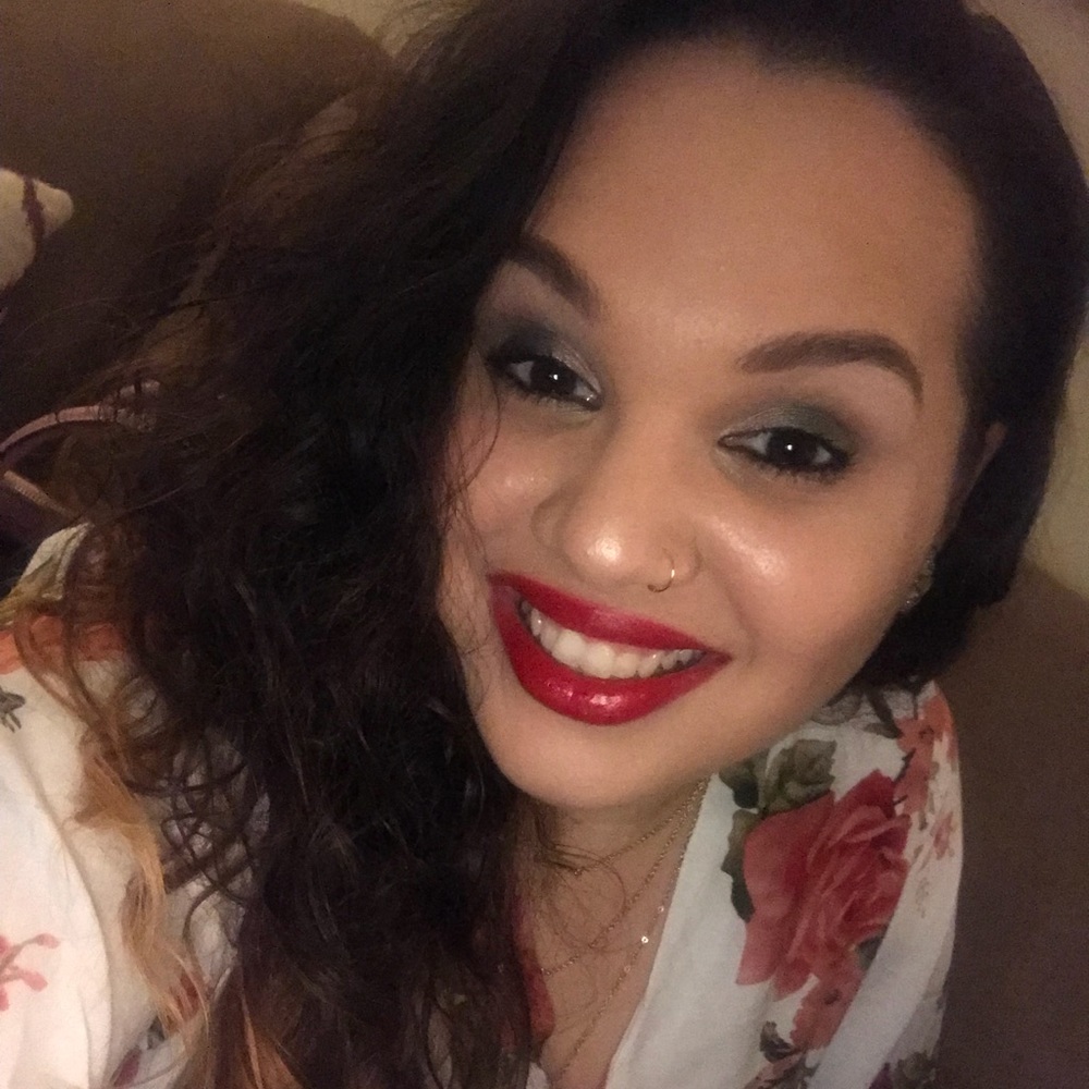 Meet your Posher, Maricela